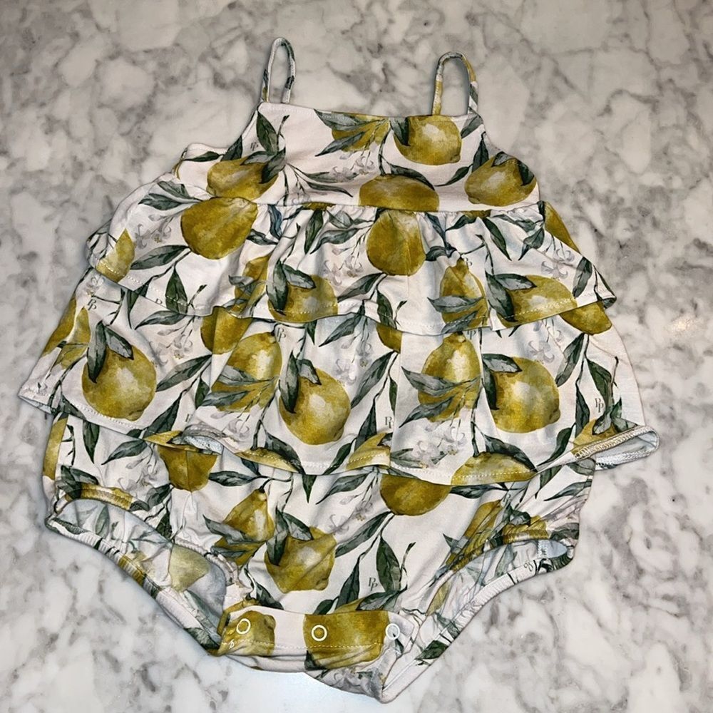NWOT POSH PEANUT LIMONCELLO RUFFLED BUBBLE ROMPER 2T